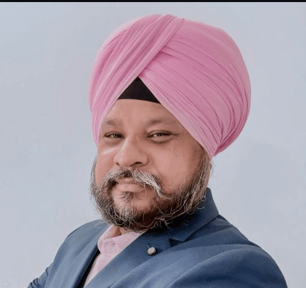 Shailendra-Singh-Gothra-candid-creative